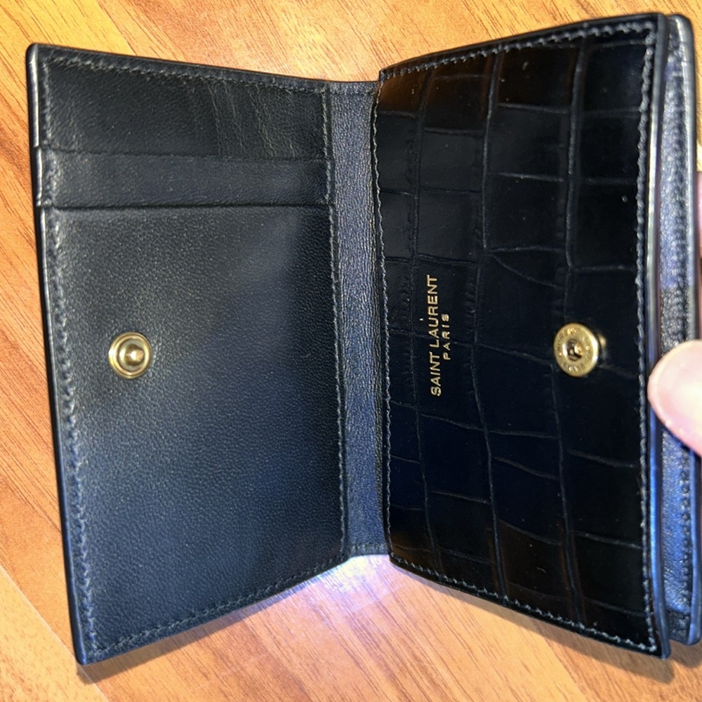 Authentic Saint Laurent Croc Embossed Monogram Wallet - Picture 11 of 15